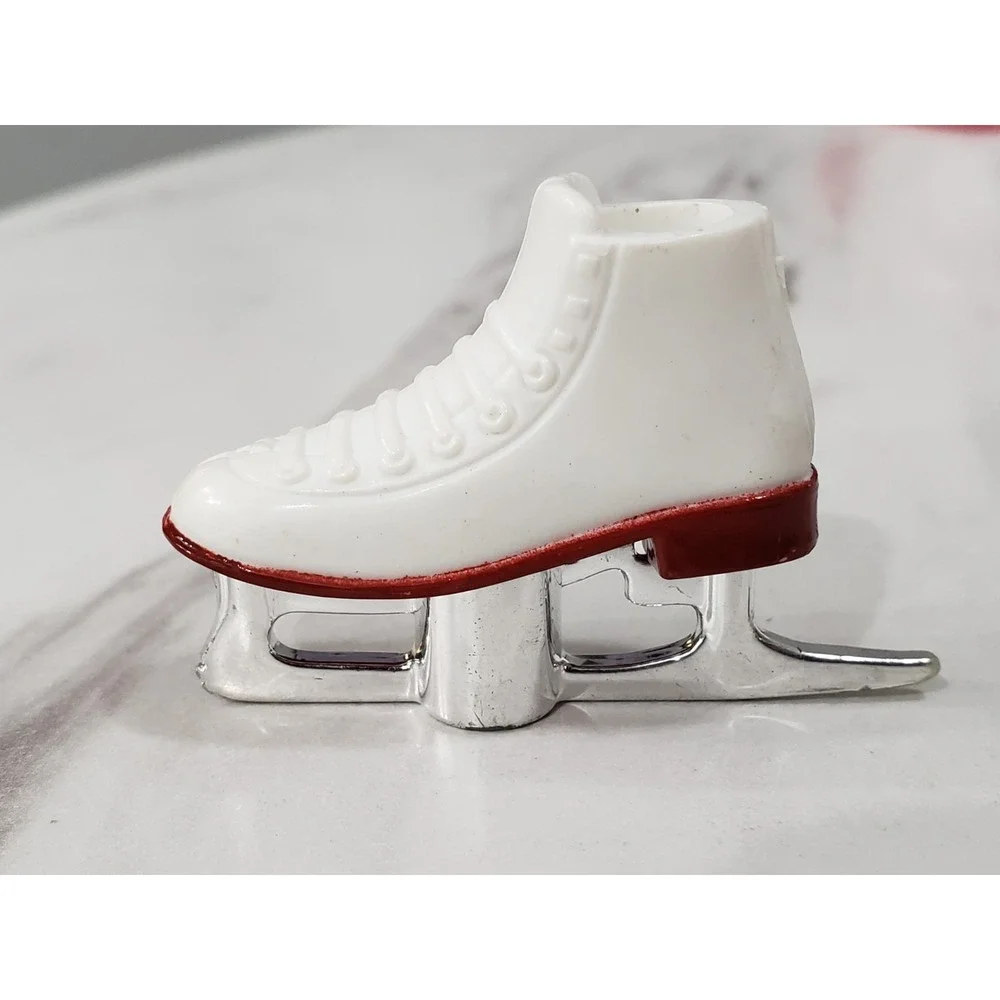 1 ONE REPLACEMENT Bratz Sportz‎ Sports Ice Champions Ice Skates Red & White
